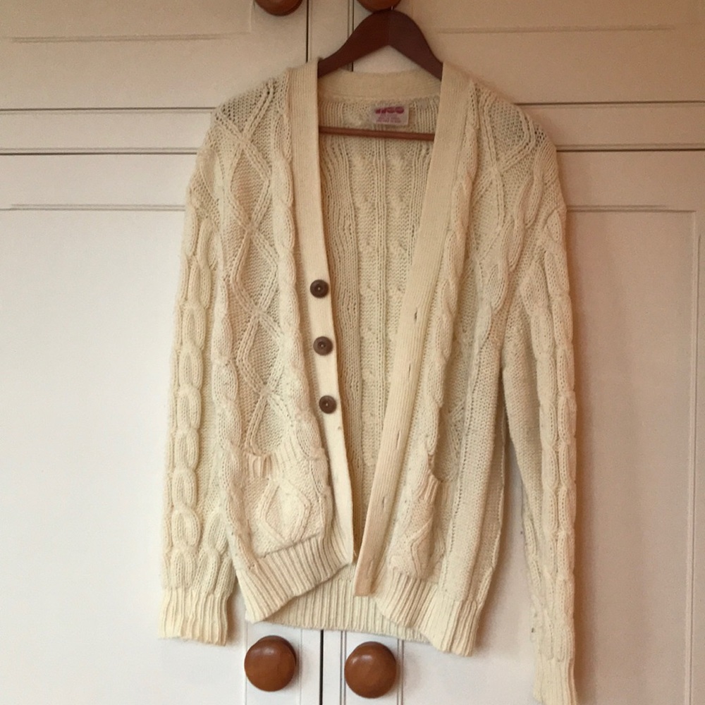 Vintage wool cable knit sweater